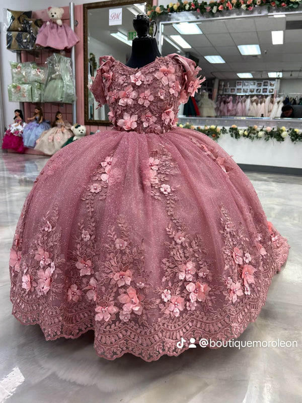 Mini Quince Rose Gold — girls quinceañera dress at Boutique Moroleón Sacramento