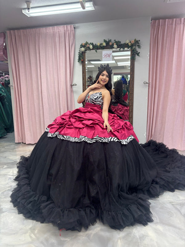 Boutique Moroleon Raquel Animal Print — TikTok viral quinceañera dress — Boutique Moroleón Sacramento CA