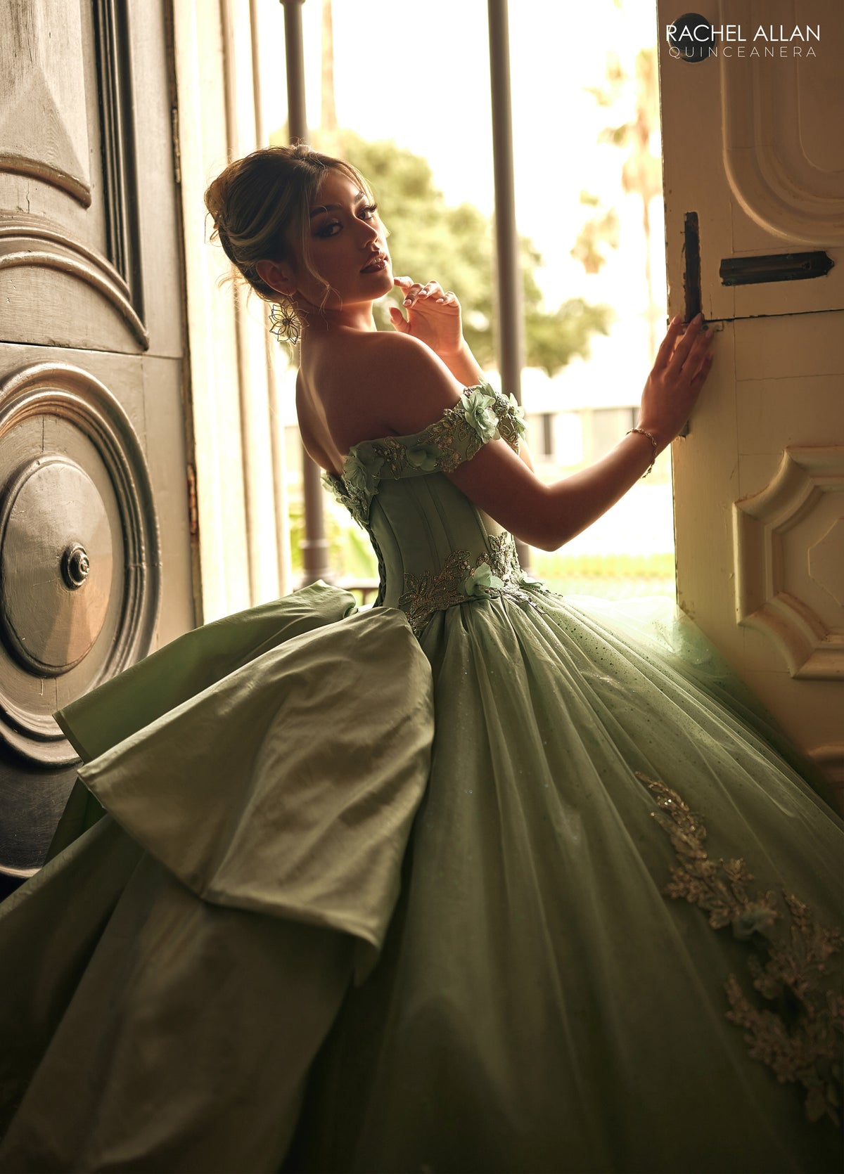 La Reina RQ2210