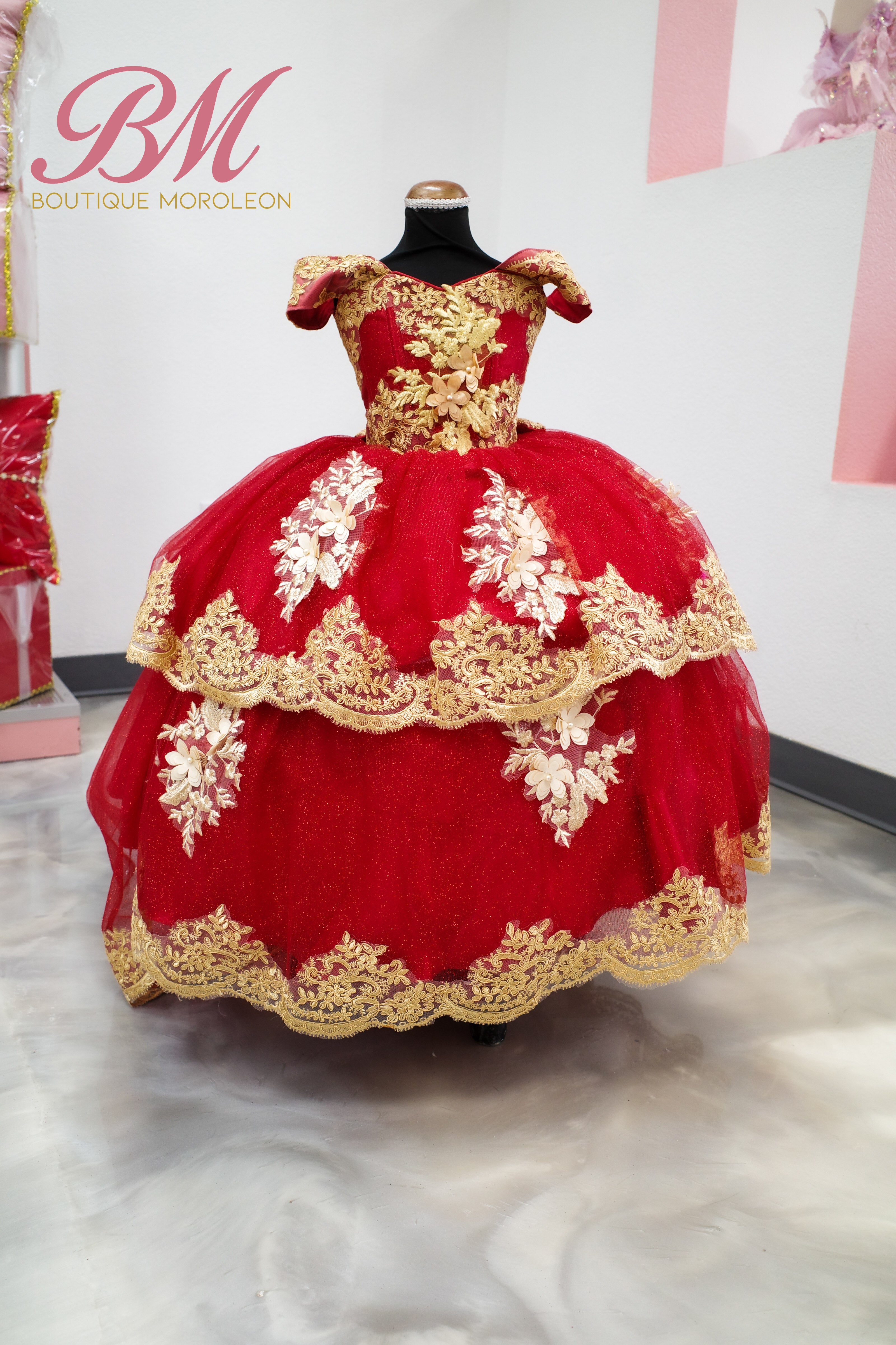 Mini Quince Dress Rojo con Oro