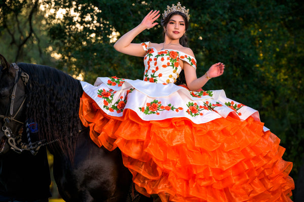 Quinceañera Dress Shopping: Make It an Unforgettable Experience — Boutique Moroleon