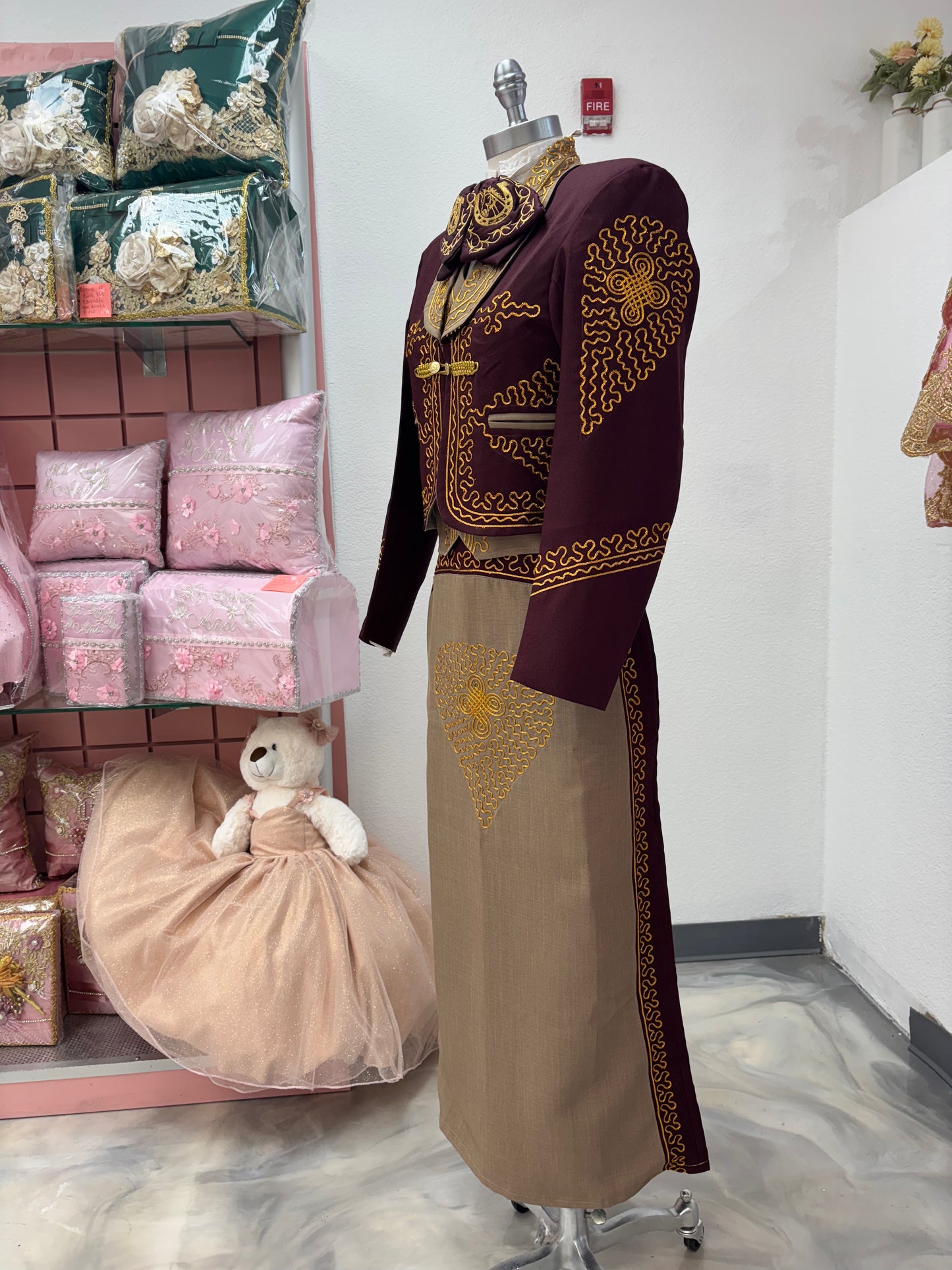 Traje Charro Burgandy/Cafe Mujer Economico