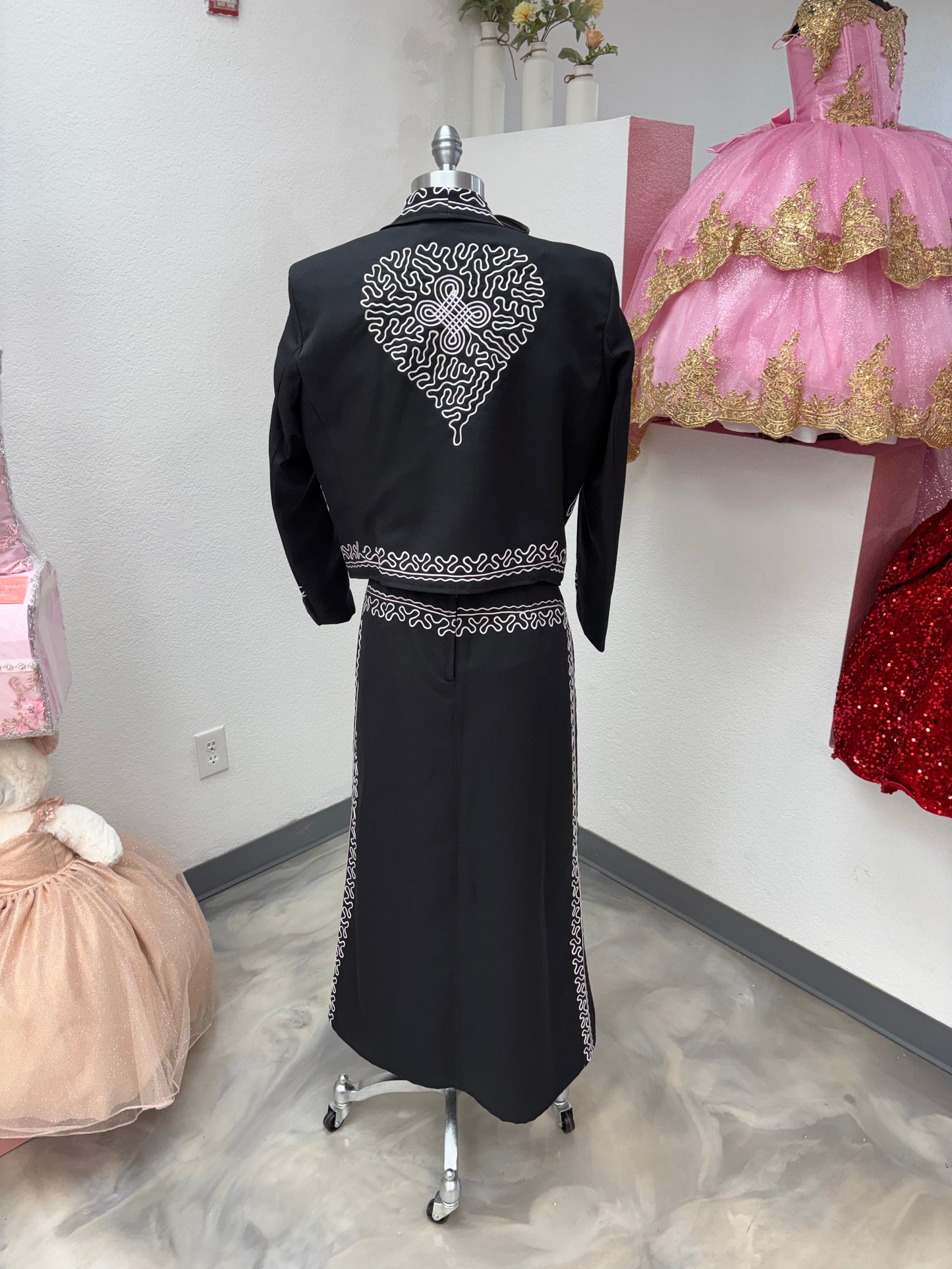 Traje Charro Negro/Blanco Mujer Economico
