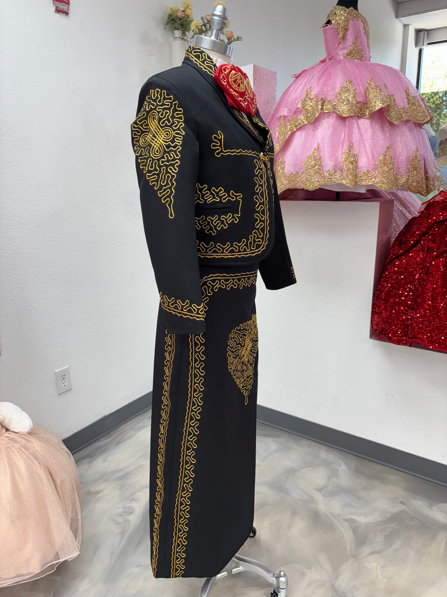 Traje Charro Negro/Oro Mujer Economico
