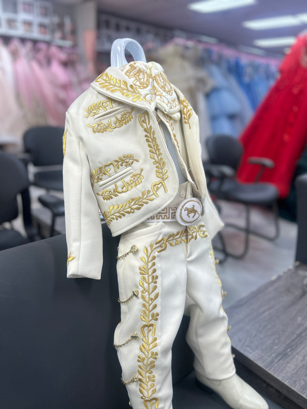 Trajecito Charro para Niño- Color Hueso con Oro — Boys Charro Suit Sacramento CA — Boutique Moroleon