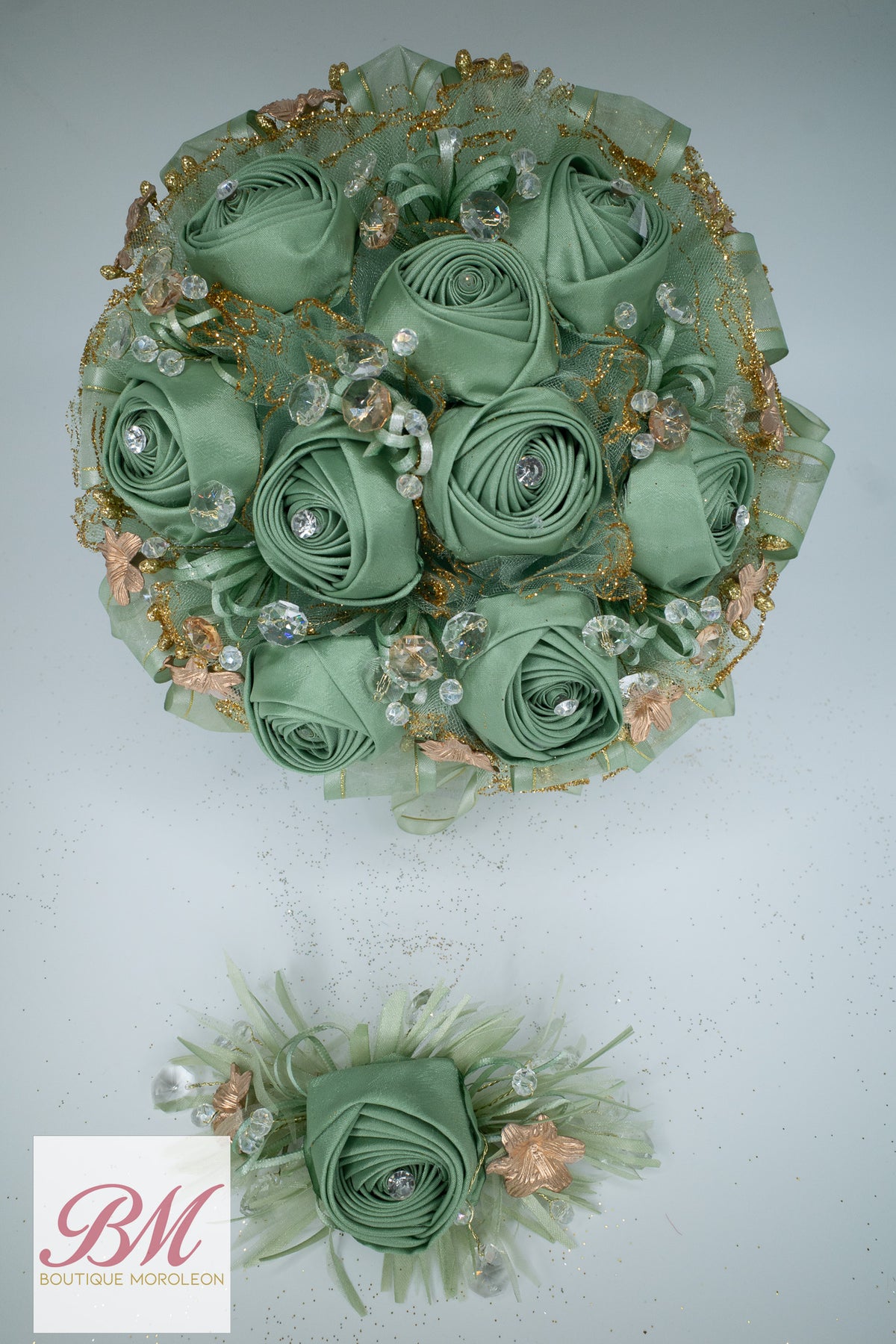 Classic Quinceañera Ramo Sage/Gold – Boutique Moroleon