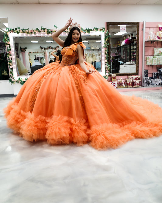 Tienda de Vestidos de Quinceaera en Sacramento CA. Boutique Moroleon Tienda de Vestidos de Quinceaera en Sacramento CA. Boutique Moroleon