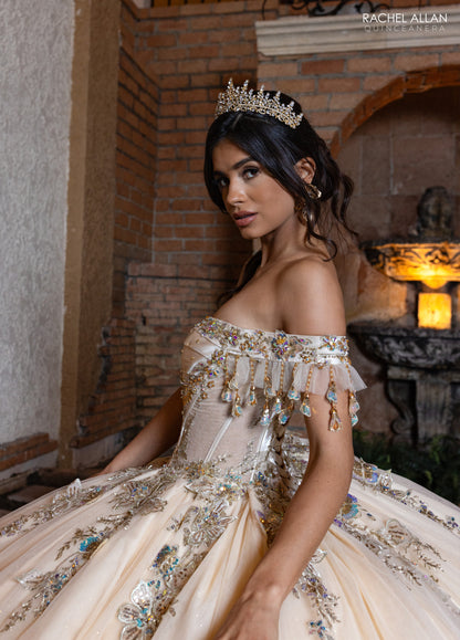 La Reina RQ2228