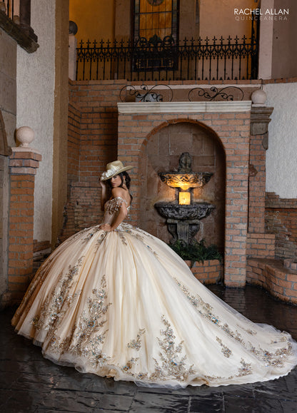 La Reina RQ2228