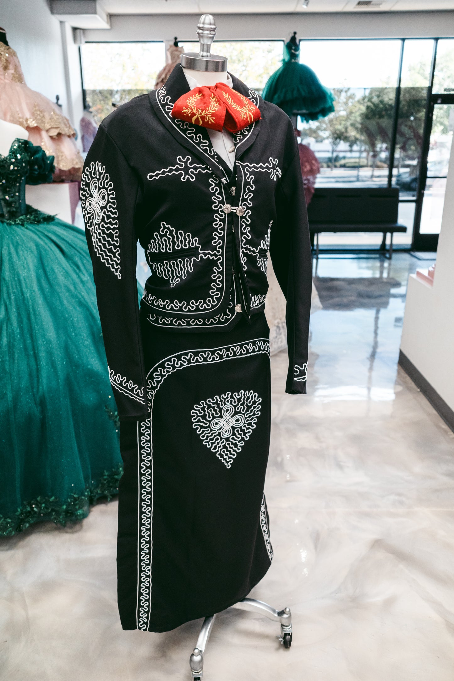 Traje De Charro Mujer (Todo Incluido)