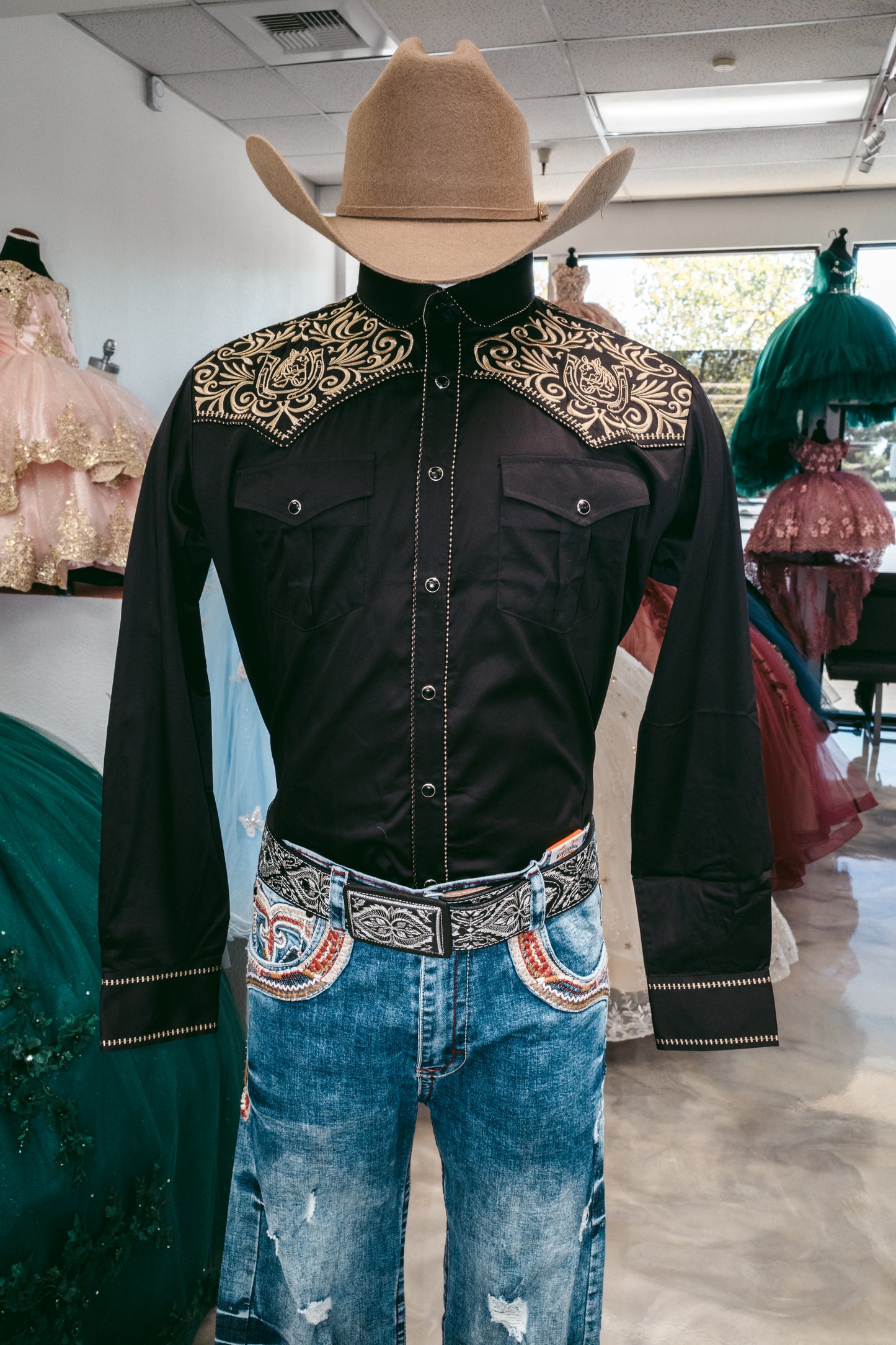 Traje Vaquero Moderno