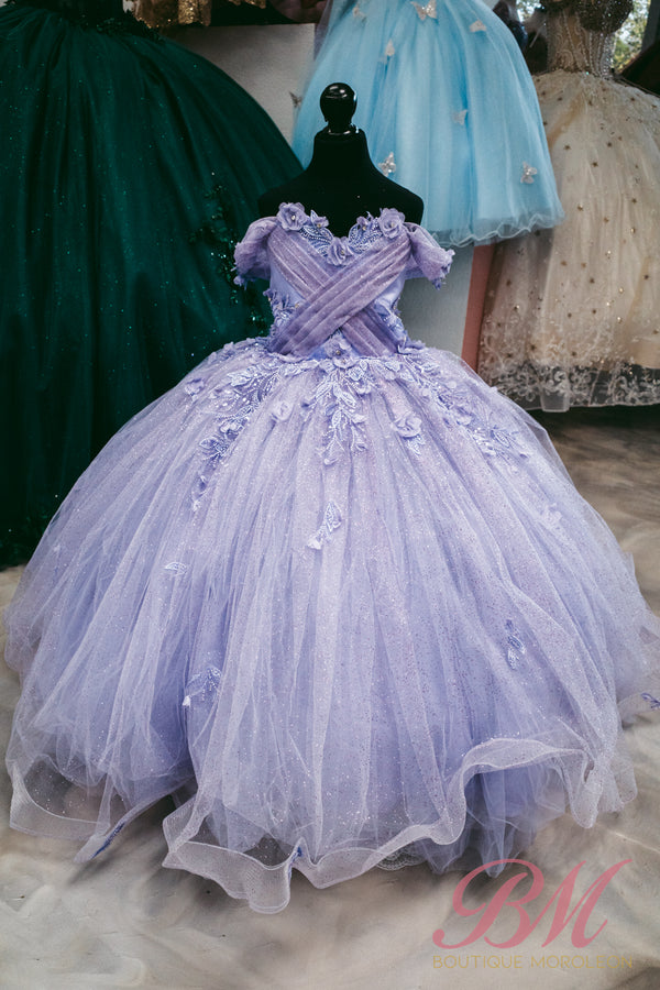 Vestedito Mini Quince Moroleon — girls quinceañera dress at Boutique Moroleón Sacramento